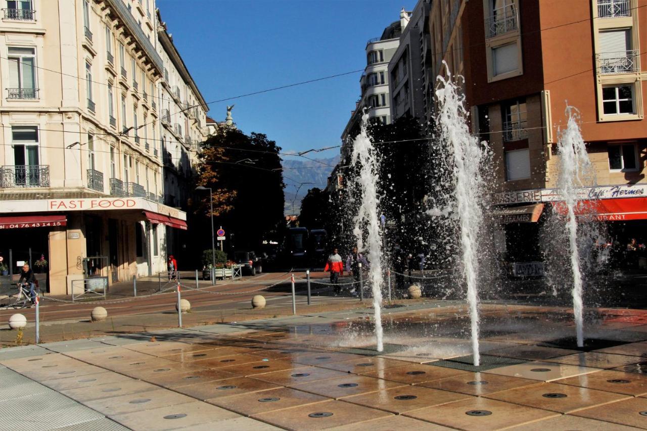 Grenoble Hyper-Centre + Wifi + Netflix Apartment Ngoại thất bức ảnh
